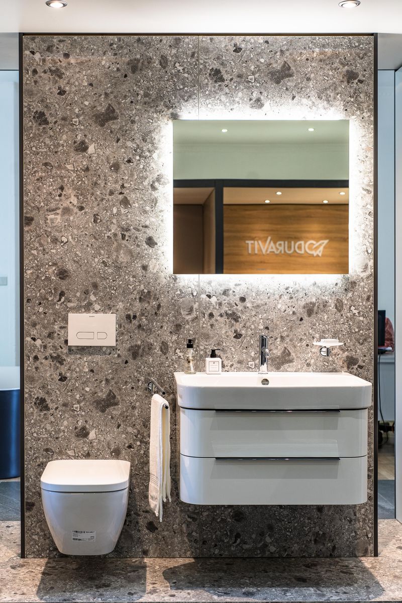 Duravit Cistern and Actuator Plates